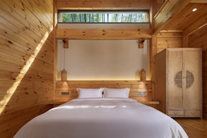 Garden View Log Cabin Suite