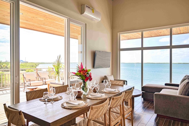 Marina Villa - Dining Area