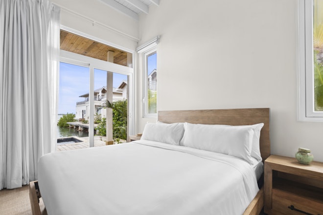 Marina Villa - Master Bedroom