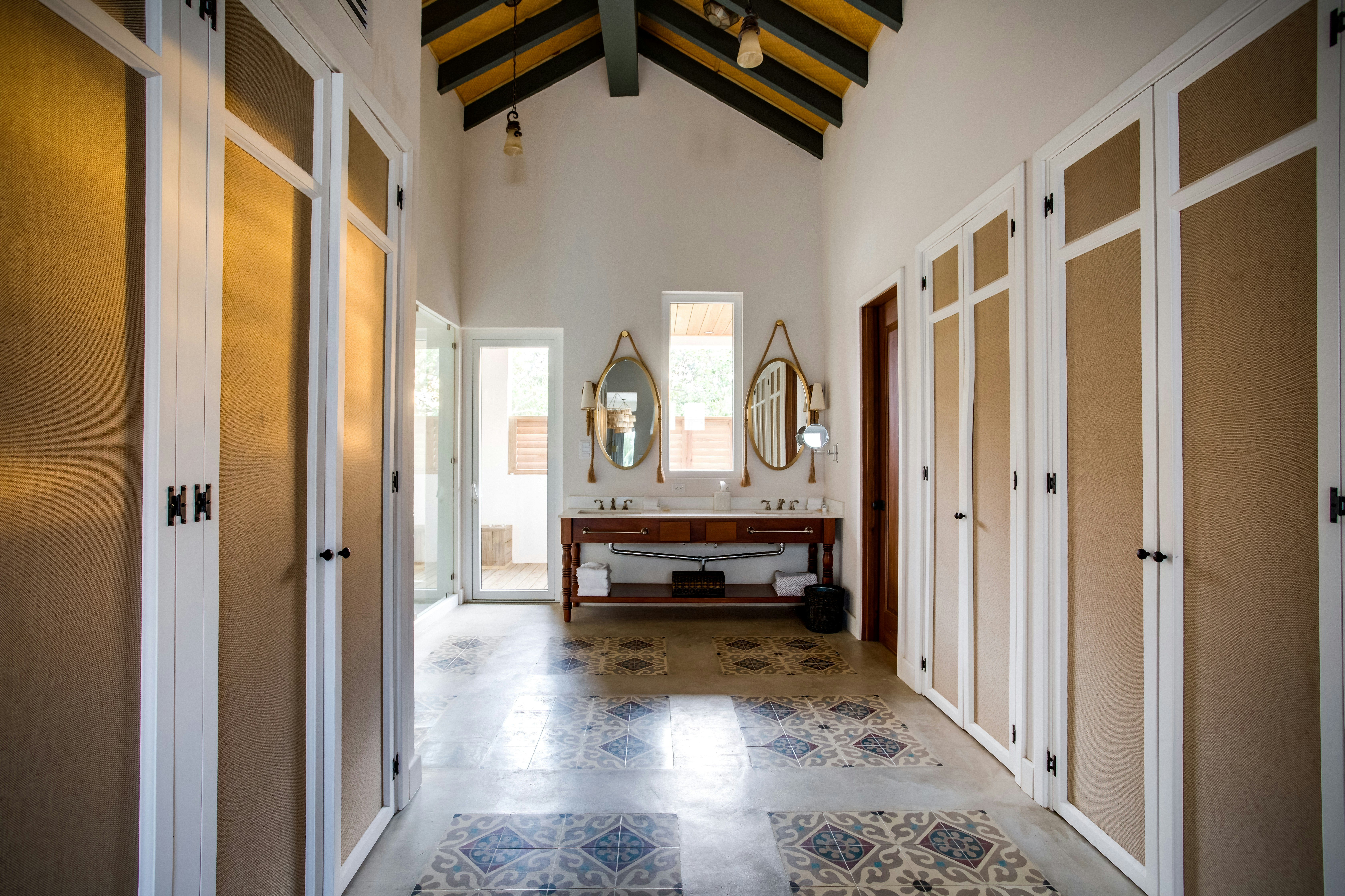 One Bedroom Oceanfront Villa - Bathroom
