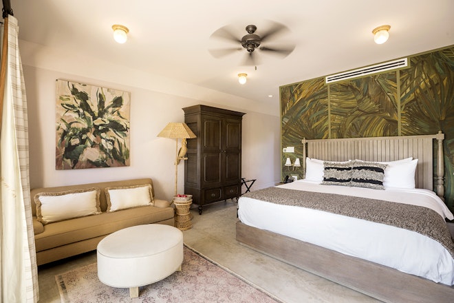 Deluxe Room - Bedroom