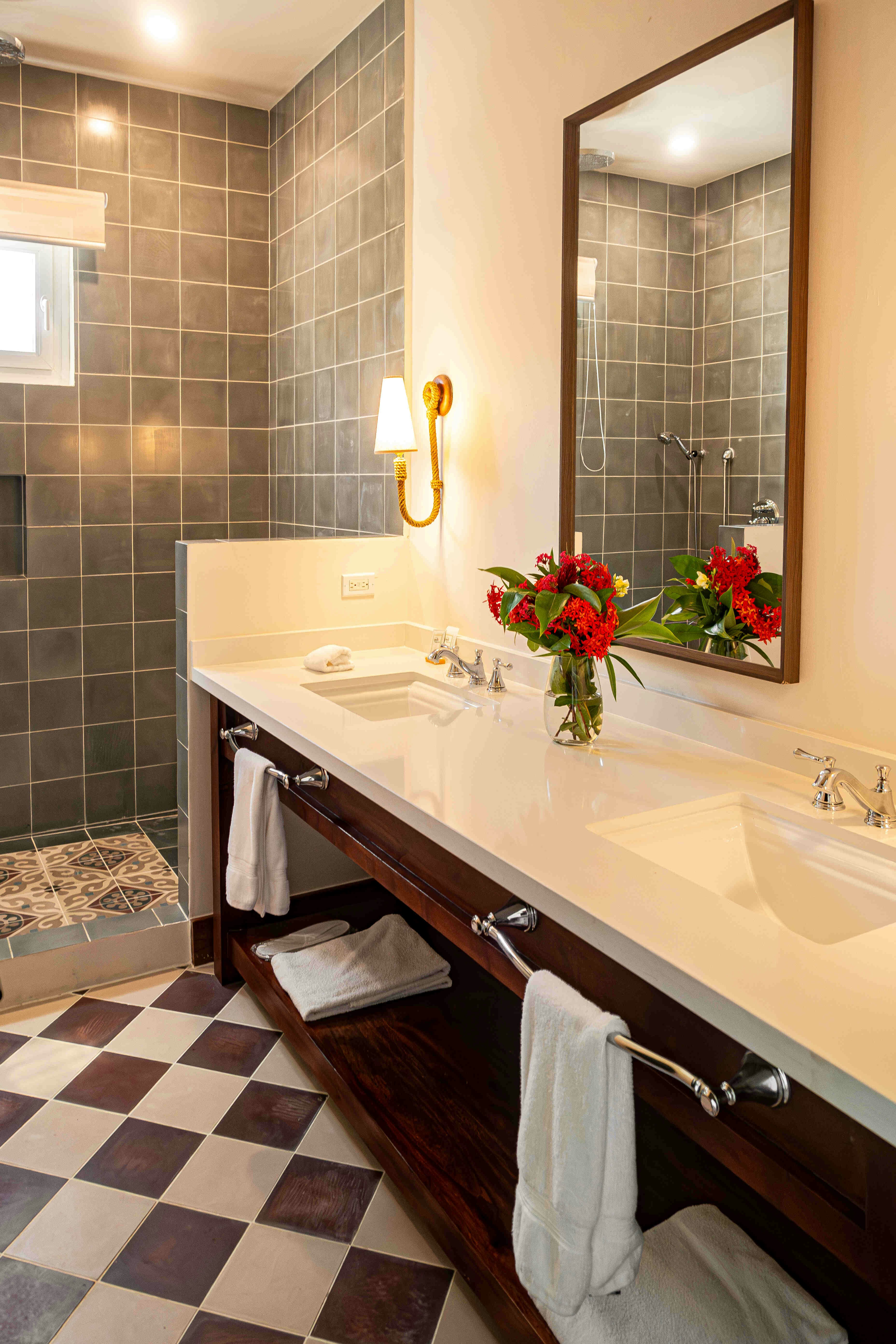 Marina Villa - Bathroom