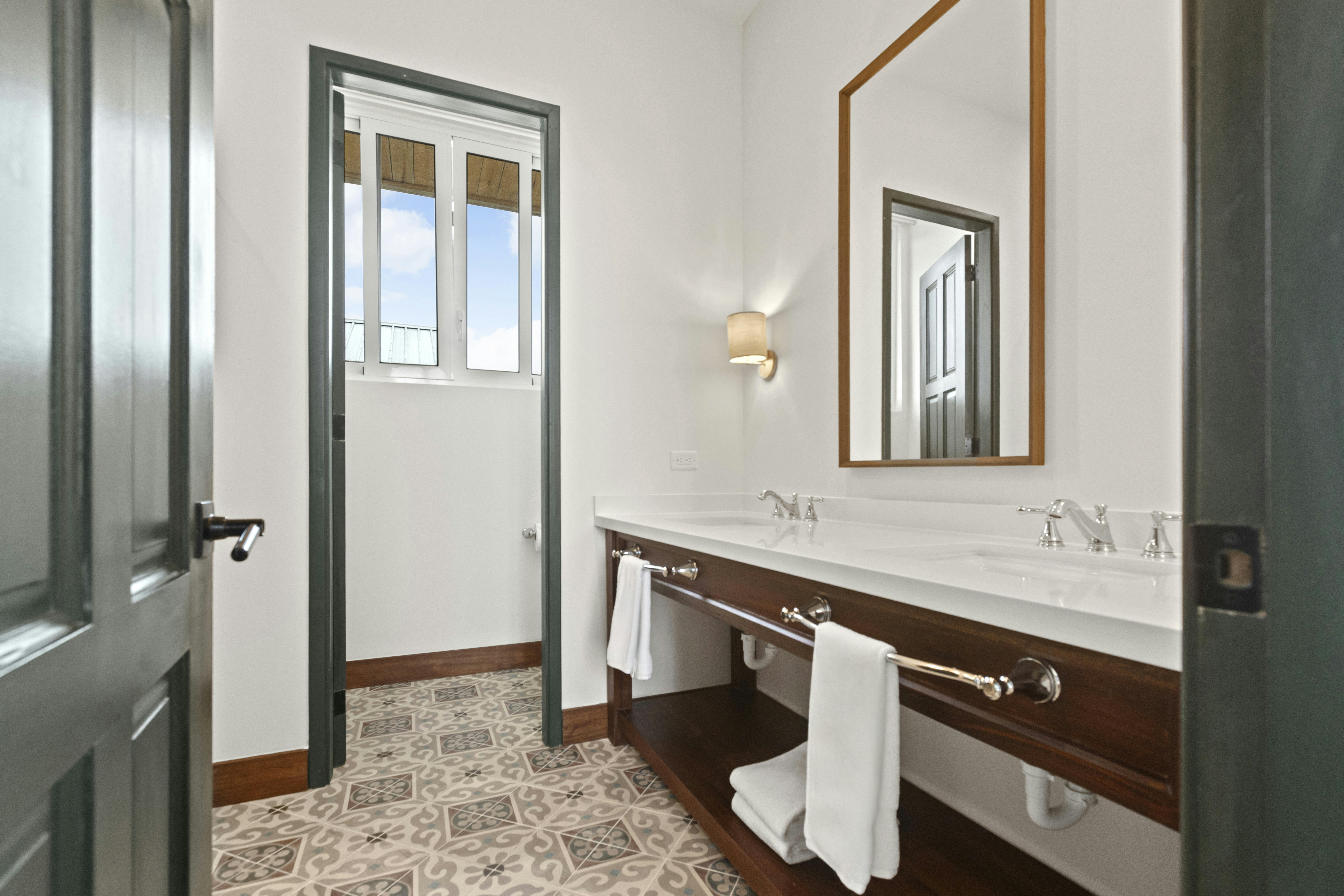 Marina Villa - Bathroom