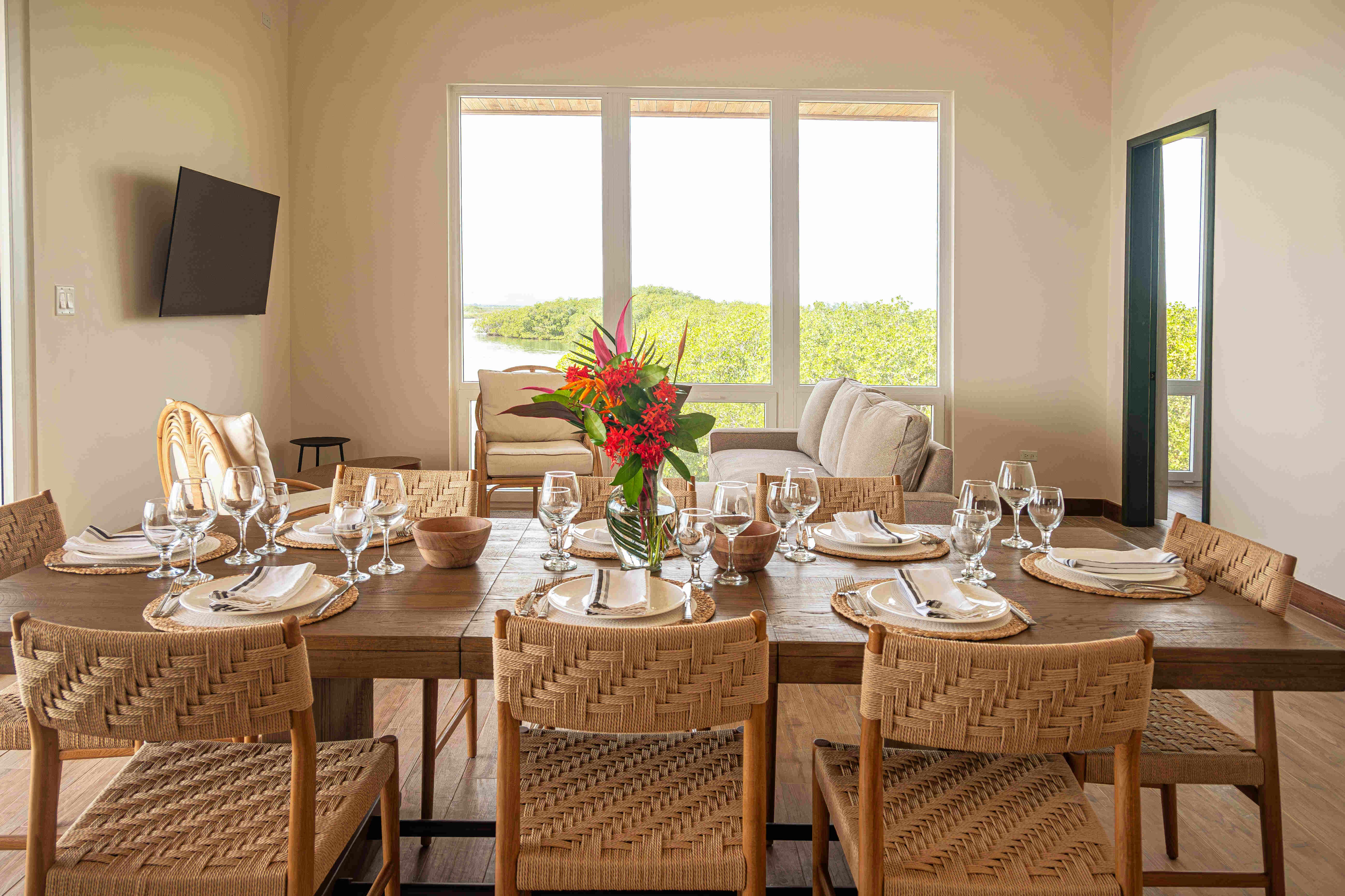 Marina Villa - Dining Area