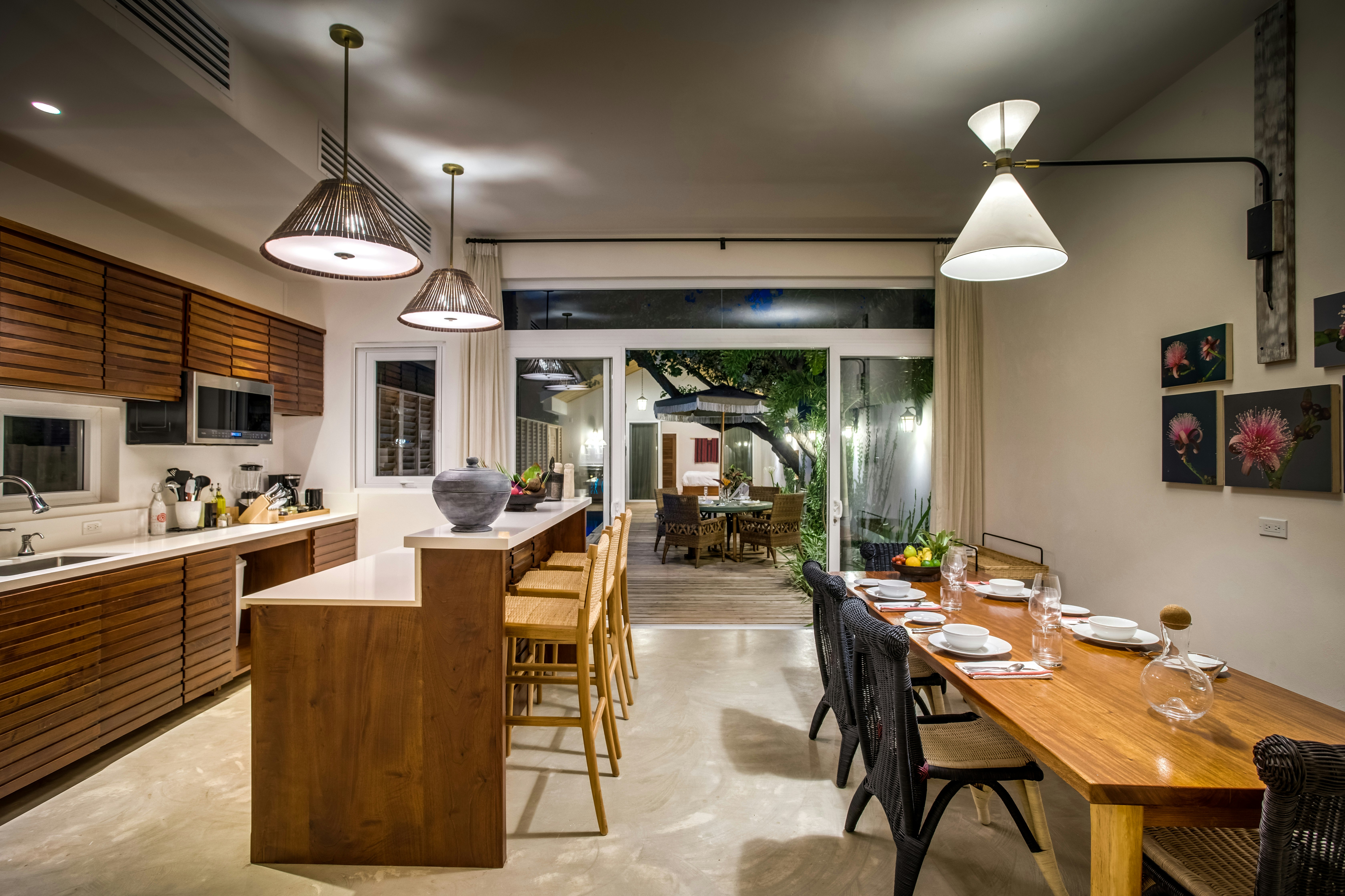 Two Bedroom Beachfront Villa - Kitchen & Dining Area