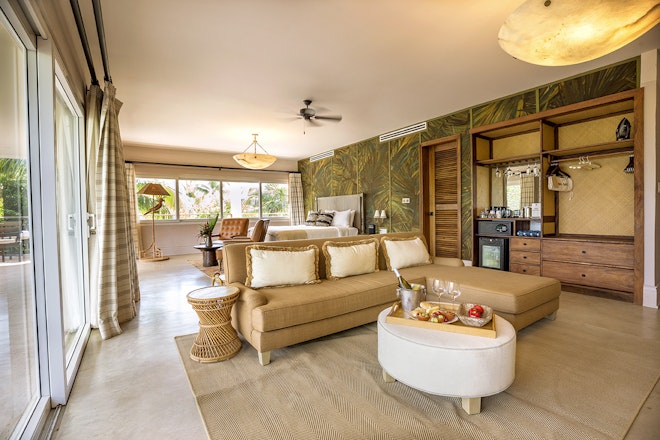 Beach Front Suite - Living Area