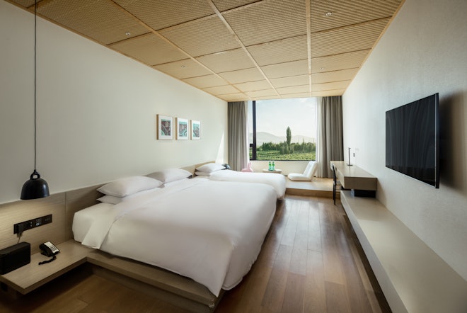 Oasis Family Room - Bedroom