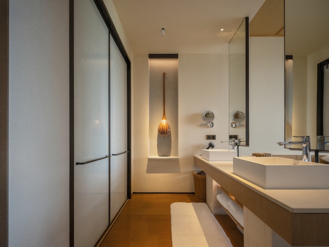 Oasis Balcony Room Bathroom