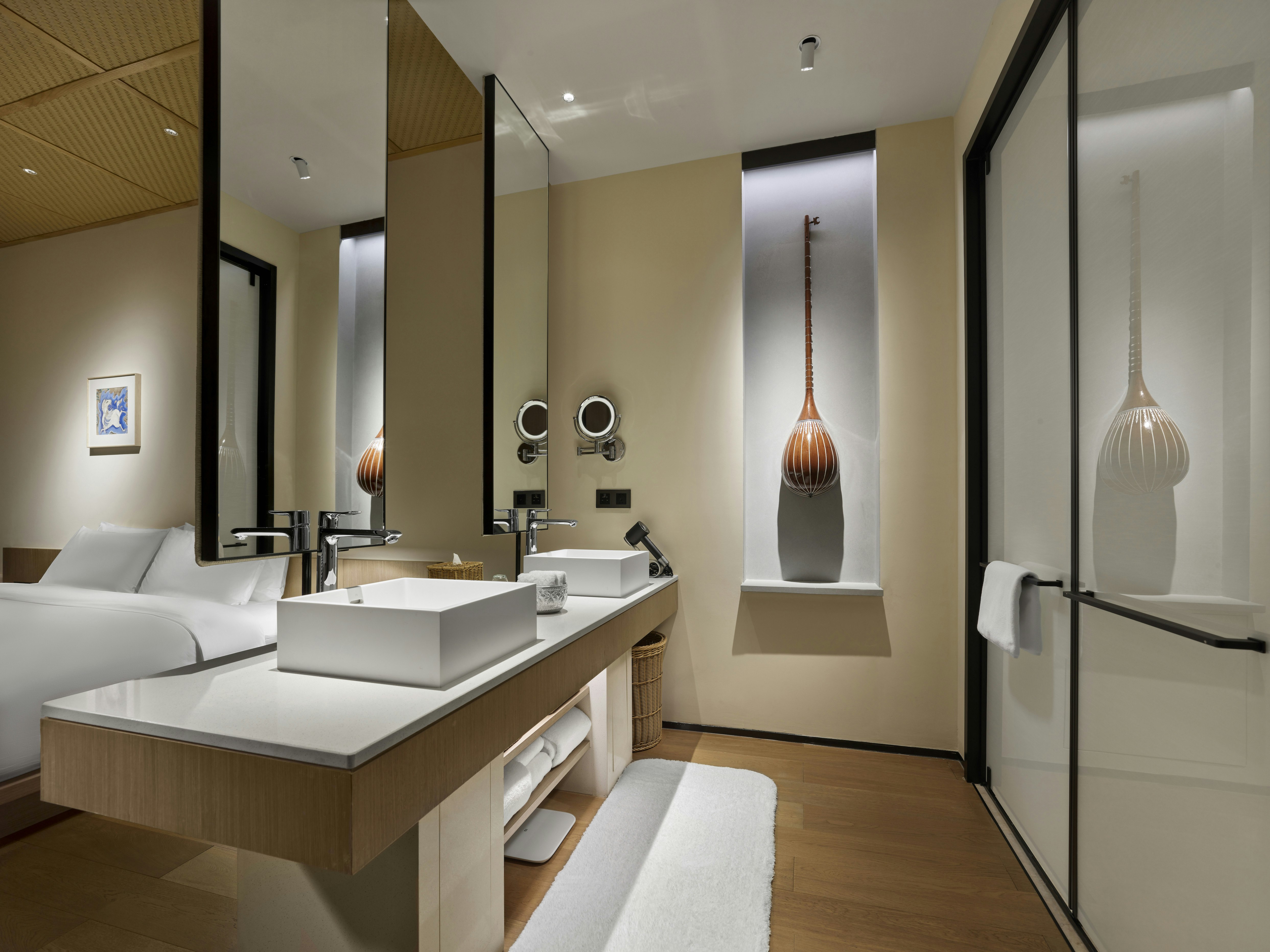 Oasis Terrace Bathroom