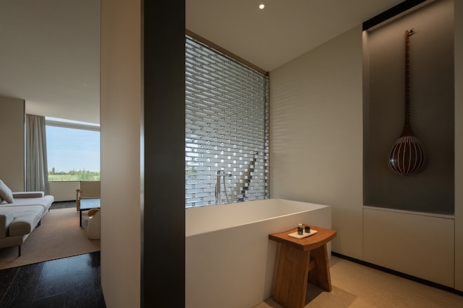 Family Suite Bathtube