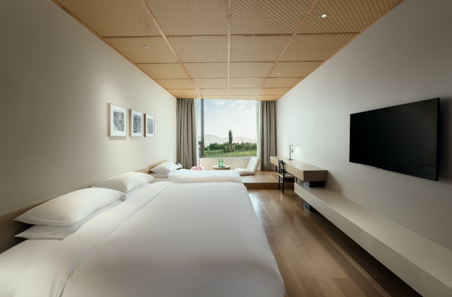 Oasis Family Room - Bedroom