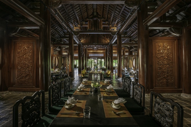 Nh_t Y_n Restaurant