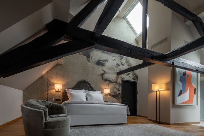 Signature Suite