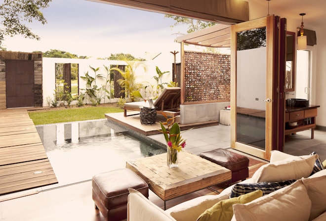 One Bedroom Pool Villa - Pool & Deck
