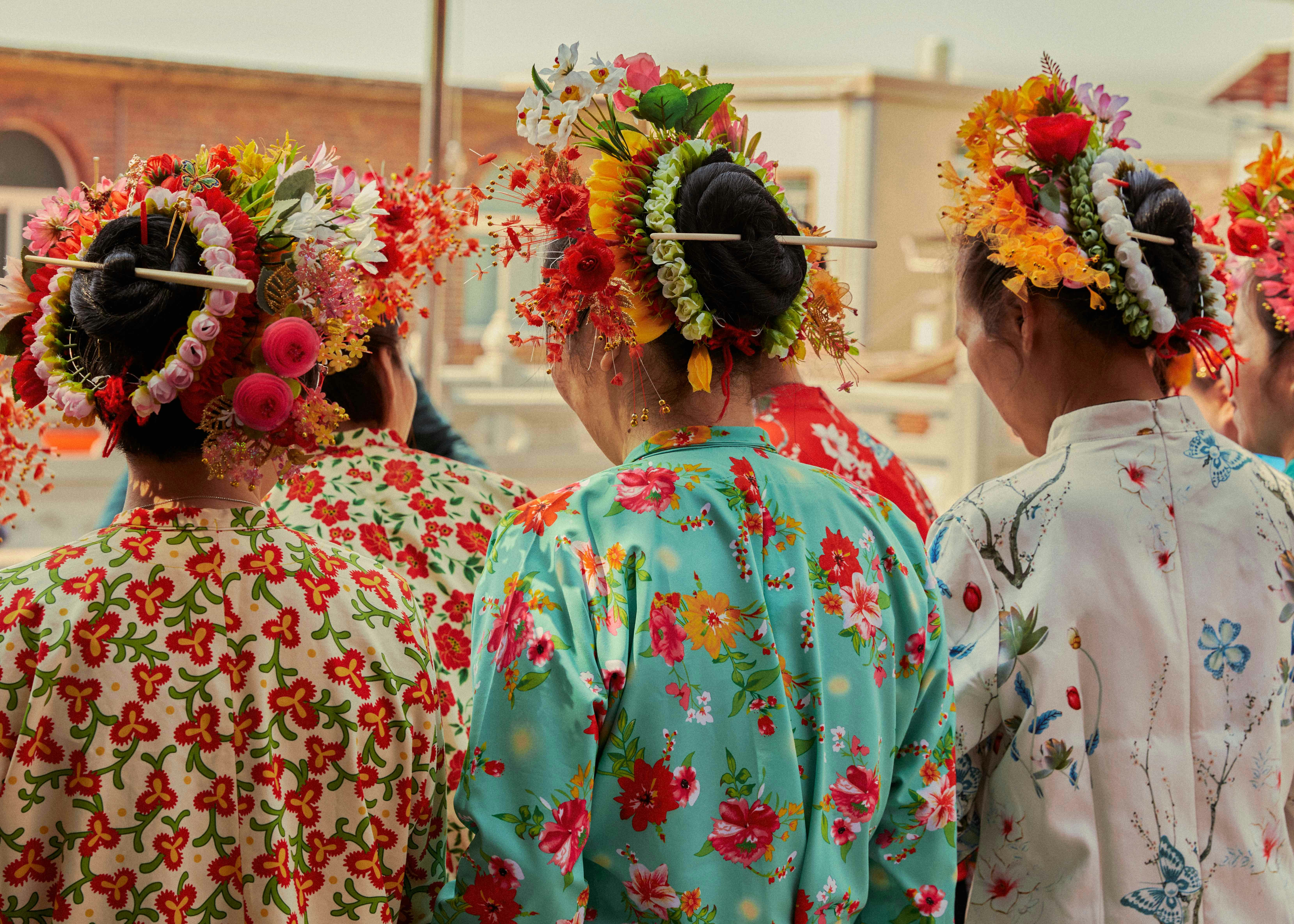 Local Flowery Hairpins