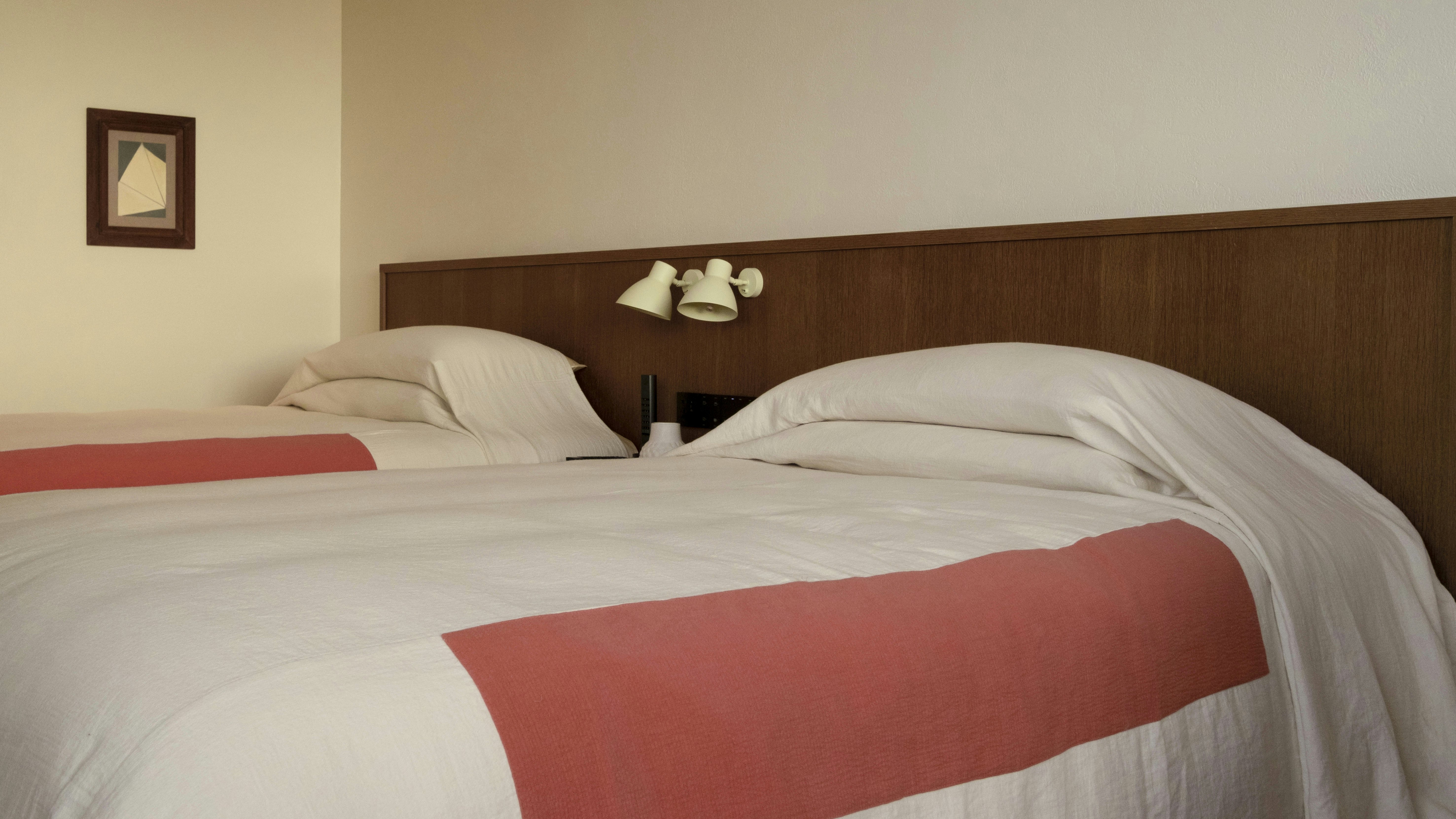 Neighbourhood Studio Twin Room