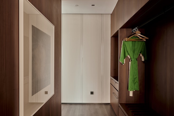 Sea View Studio - Wardrobe
