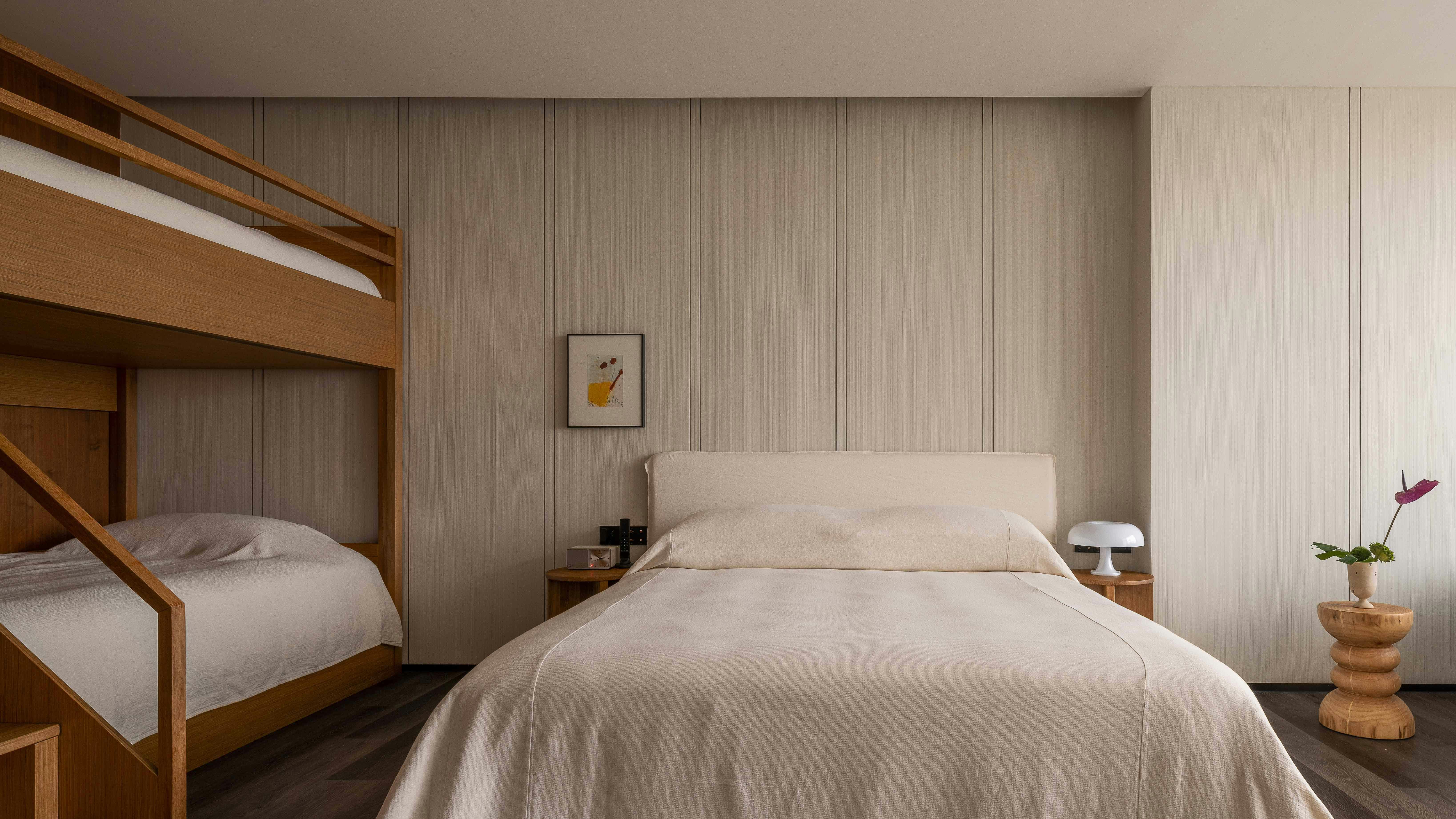 Bunk Bed Studio King Room