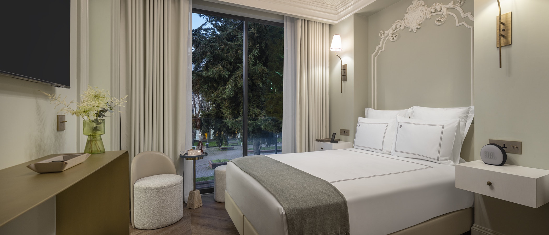 Linden Room - Bedroom