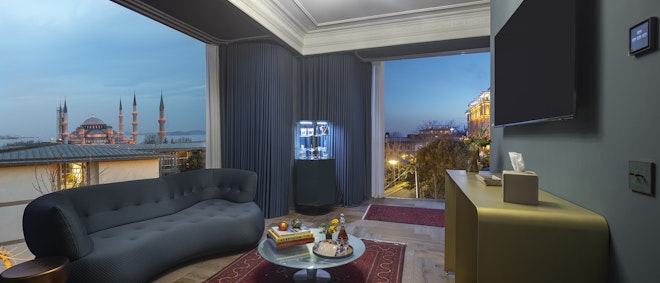 Komana Suite - Living Area