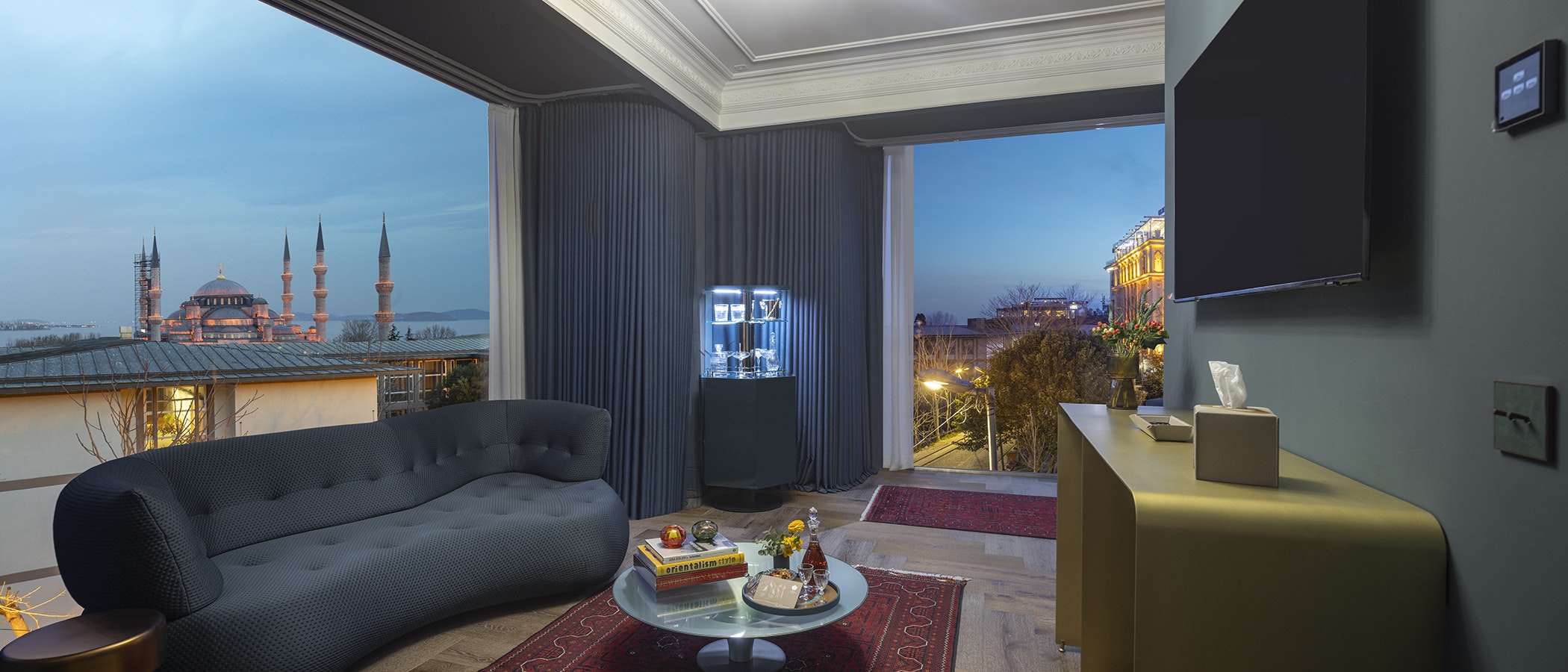 Komana Suite - Living Area