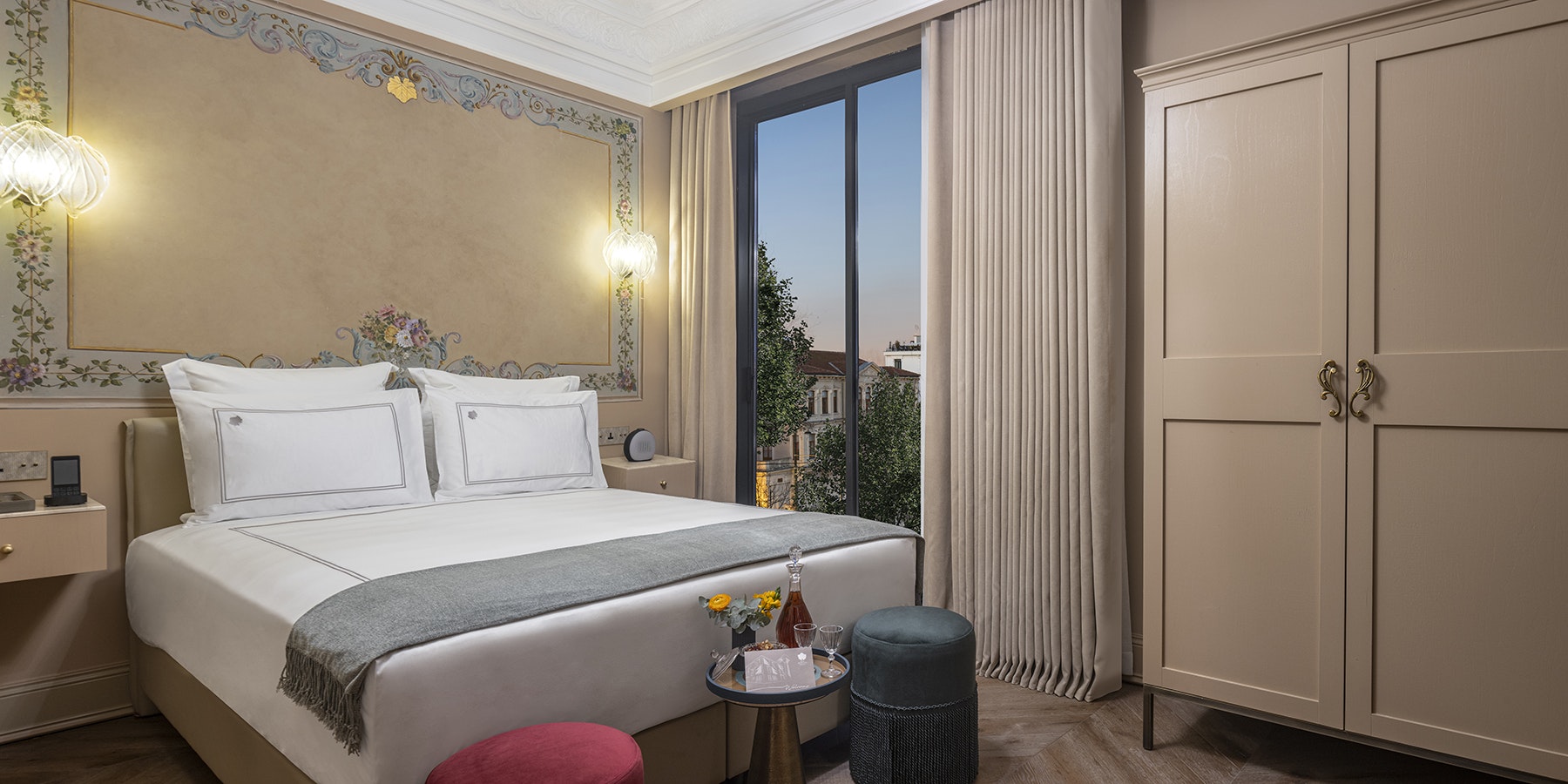 Florentine Room - Bedroom