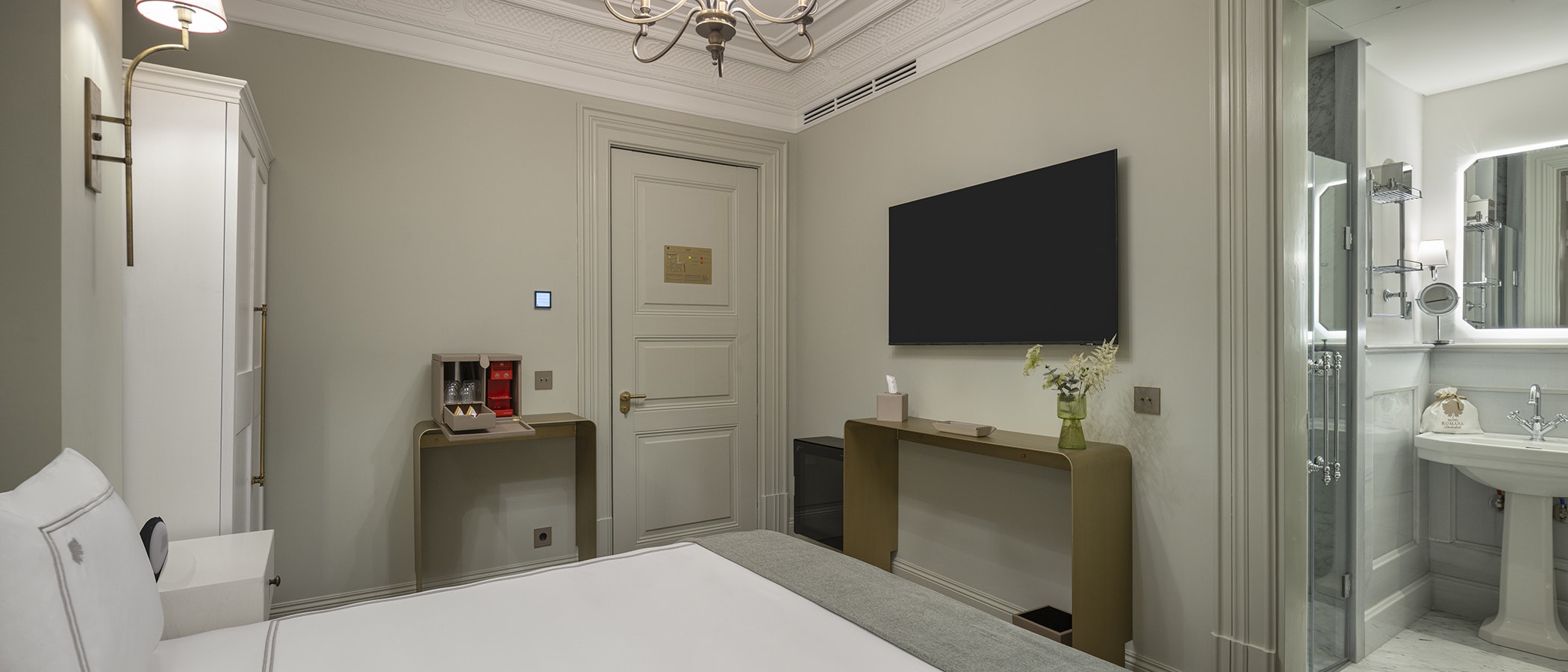 Linden Room - Bedroom