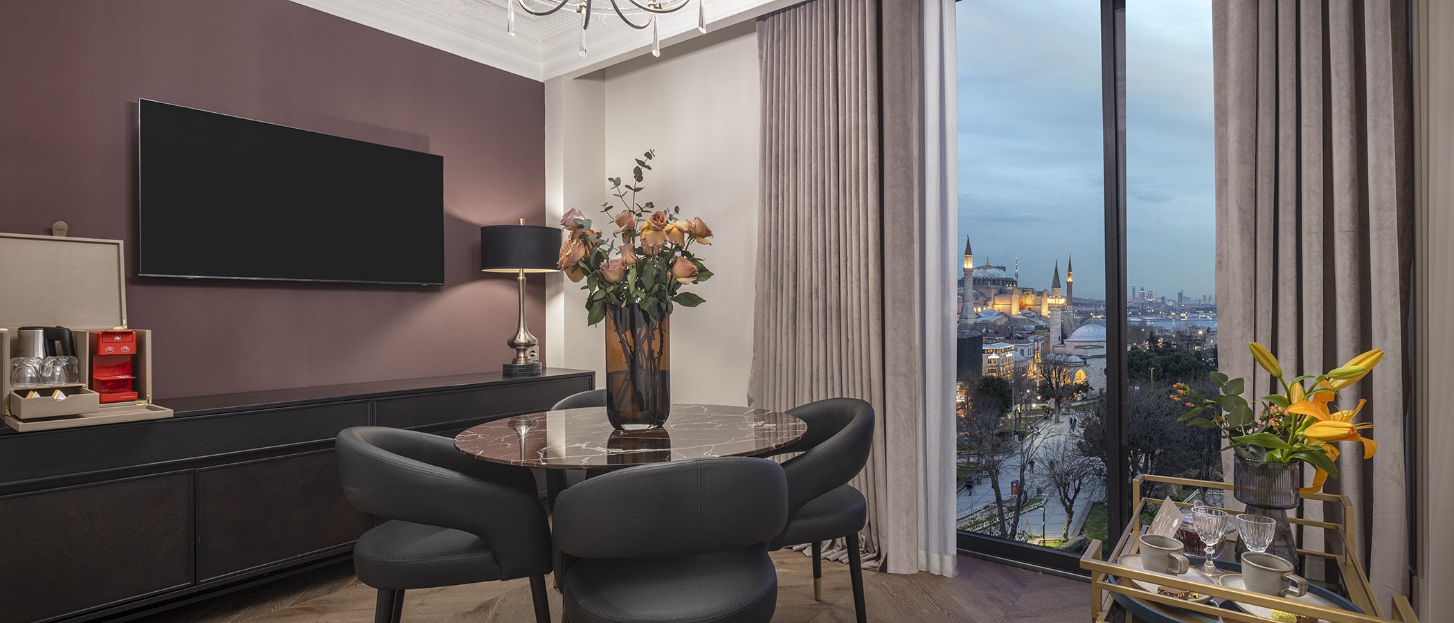 Cistern Suite - Dining Area