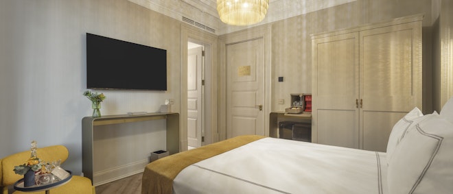 Pine Room - Bedroom