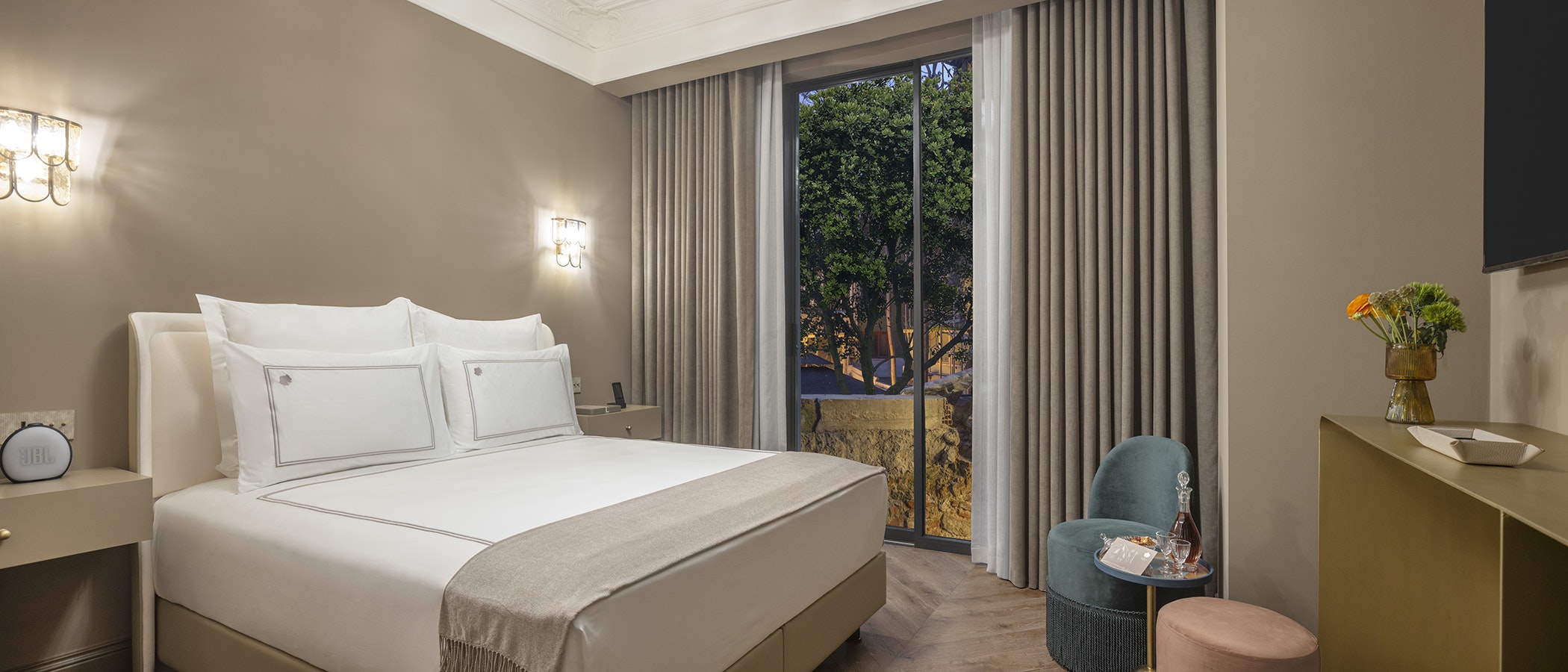 Chestnut Room - Bedroom