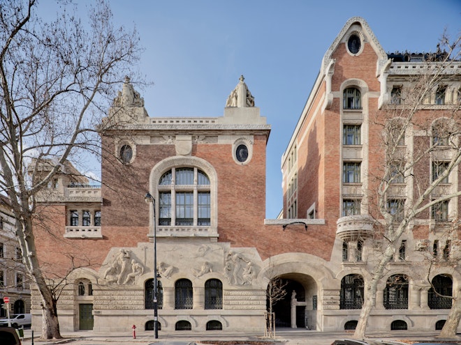 Kozmo Hotel Suites & Spa