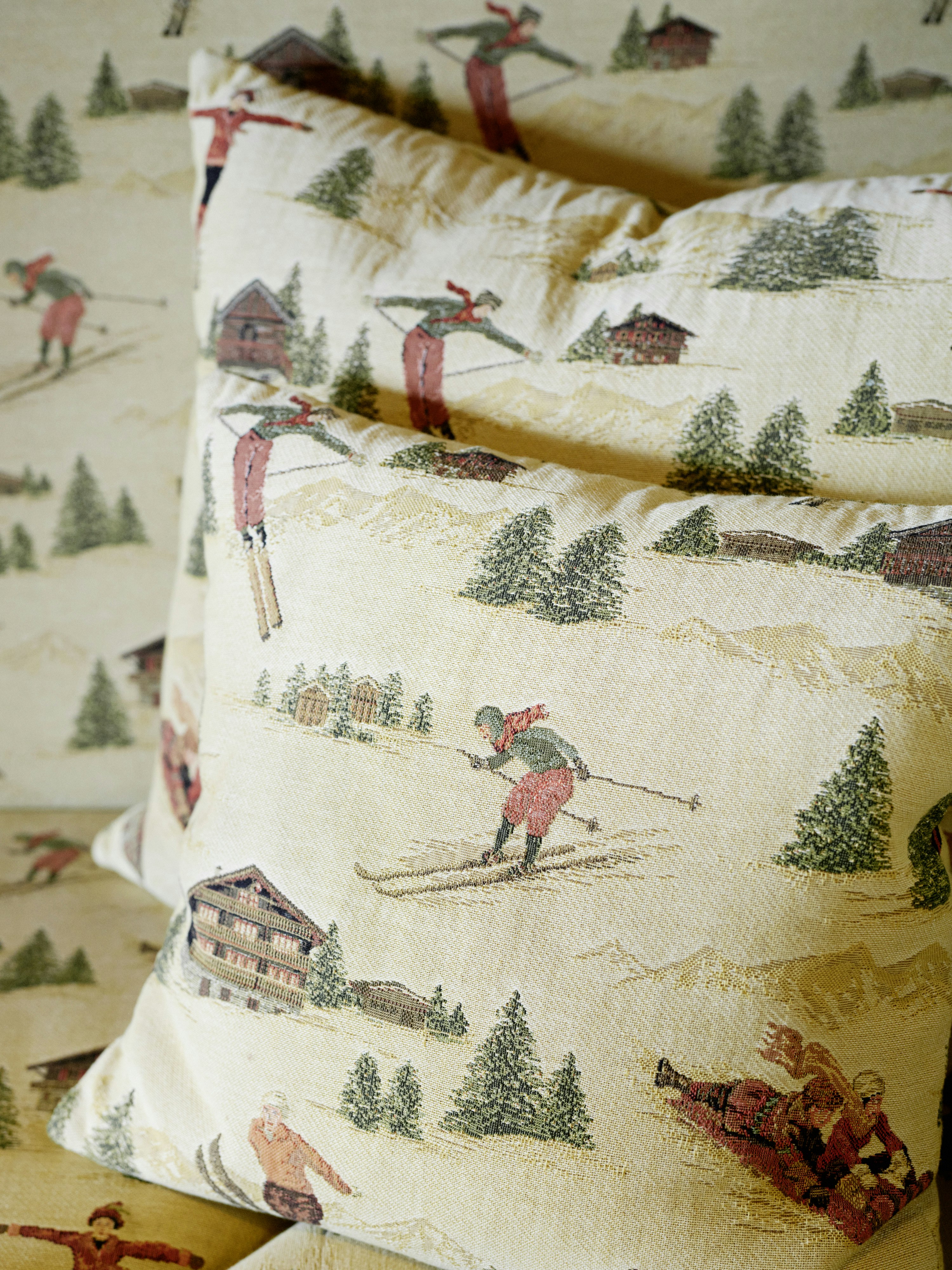 Kristiania Drawing Room Detail