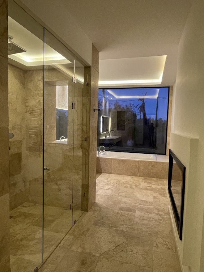 Ksara Villa Pool - Bathroom