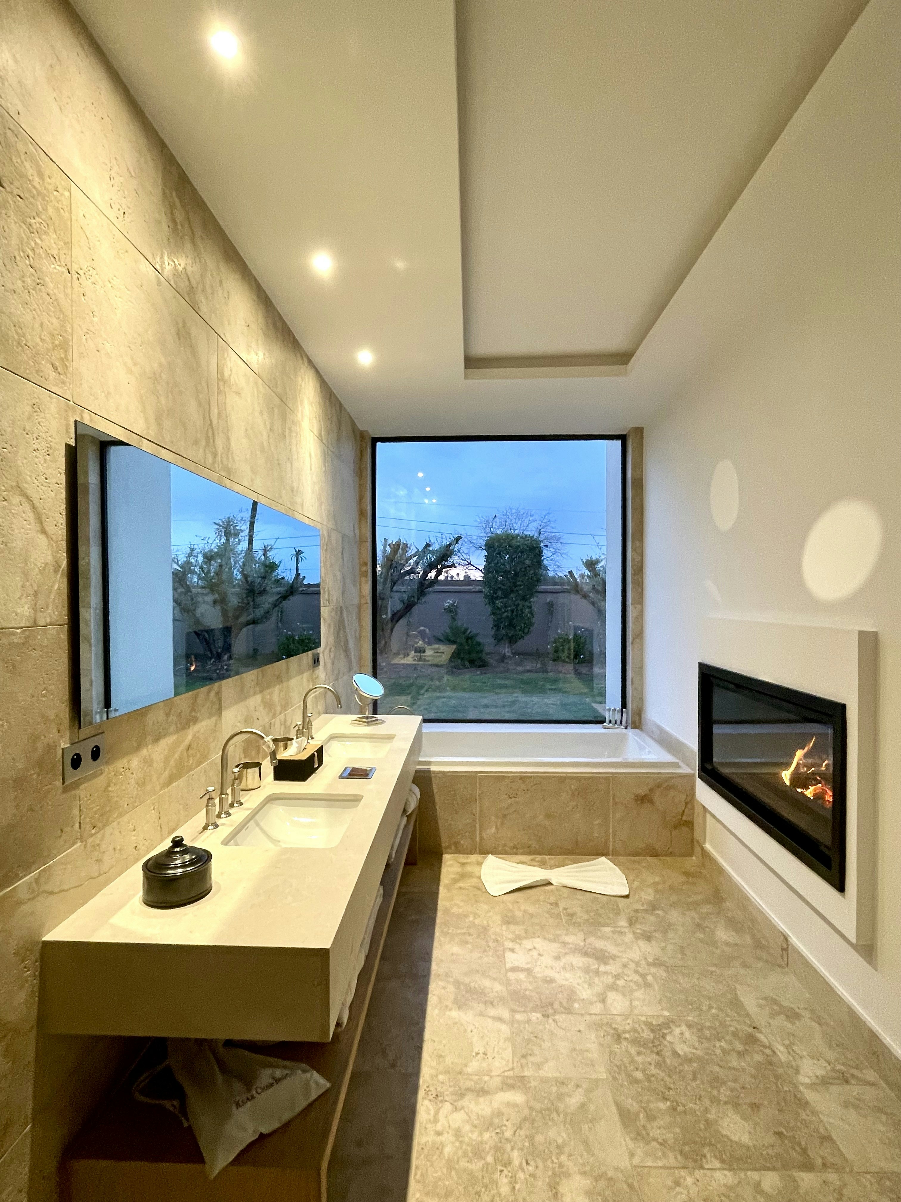 Ksara Large Suite - Bathroom