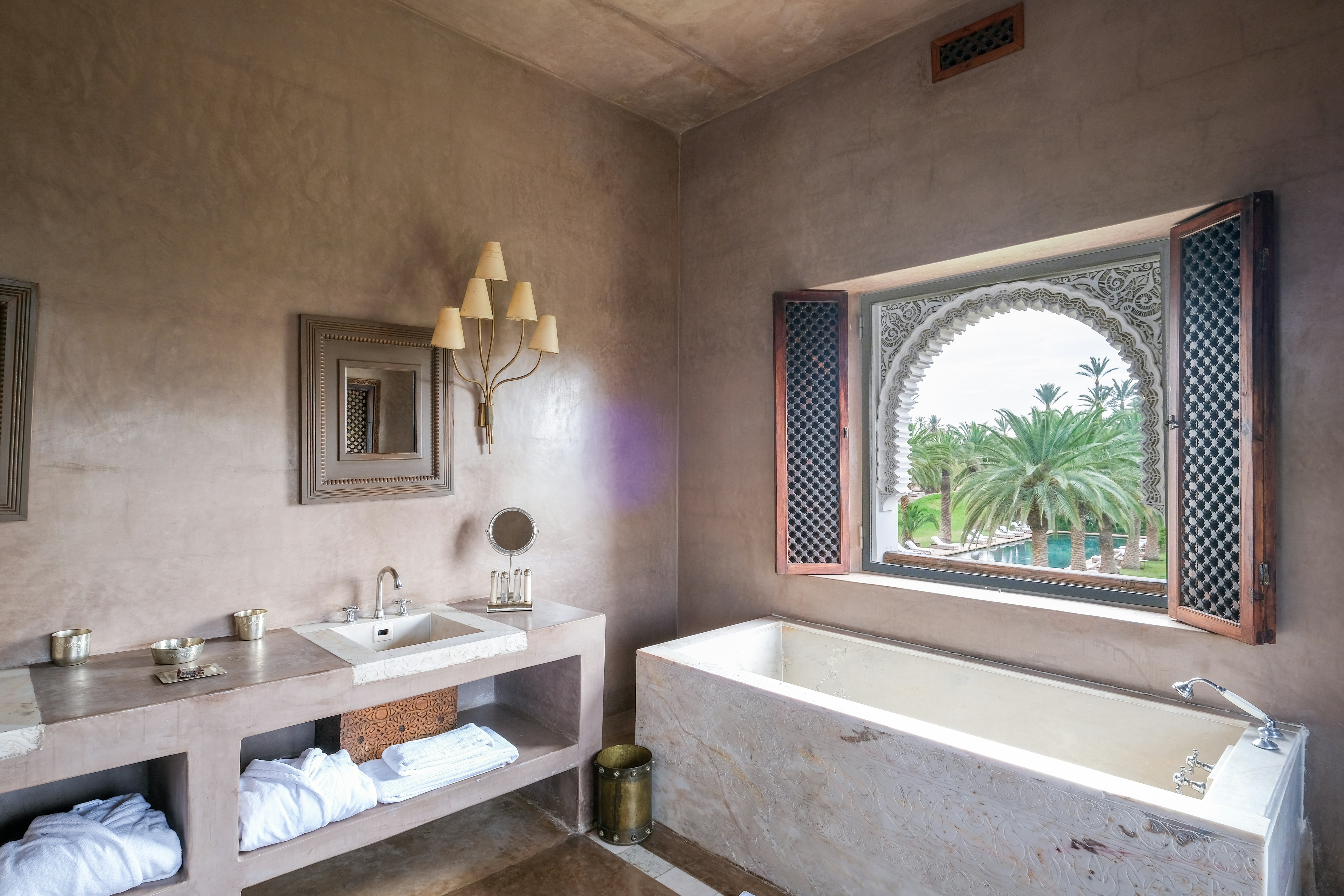 Large Harim - Bathroom