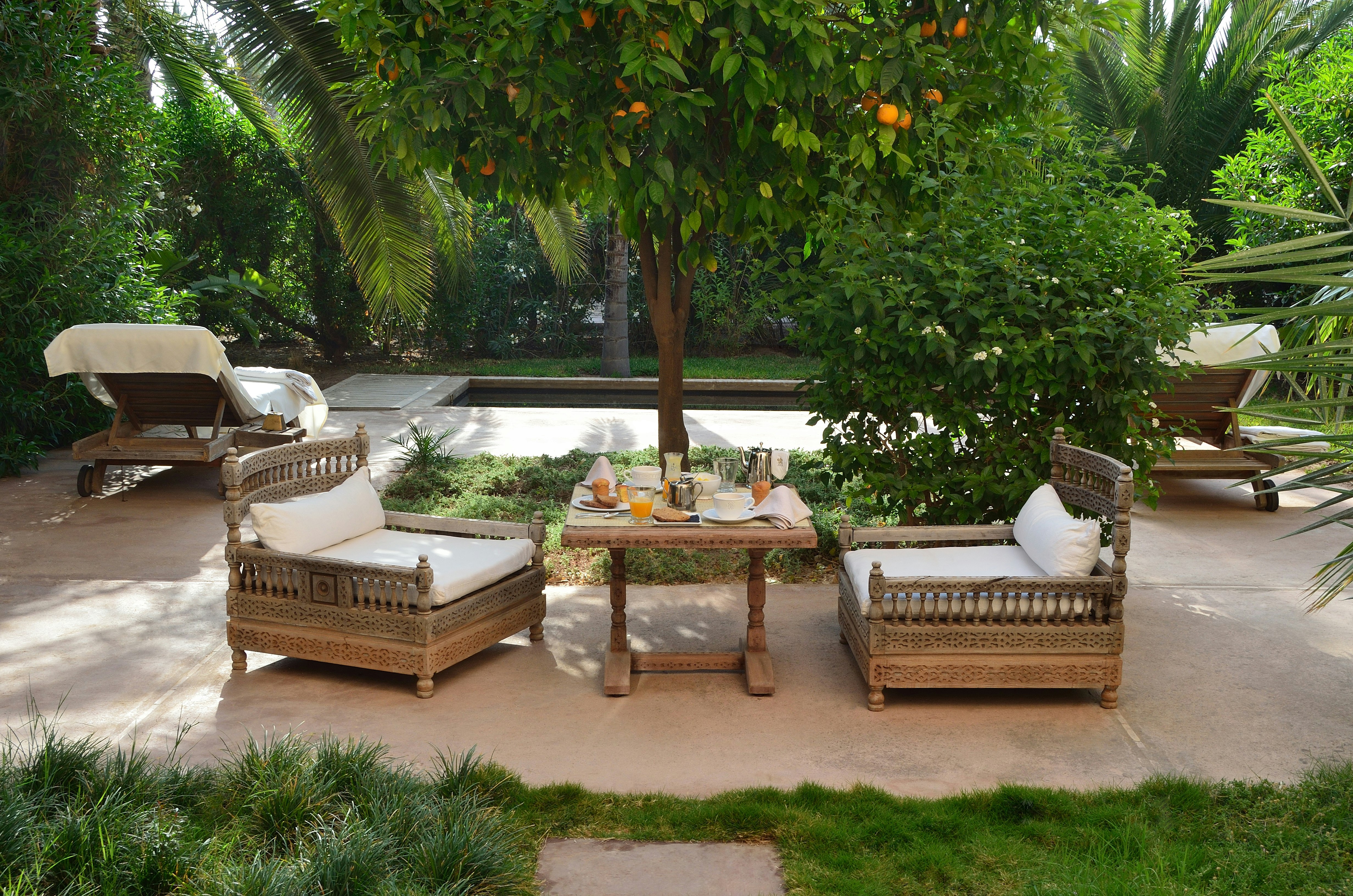 Large Harim Suite with Swimming Pool