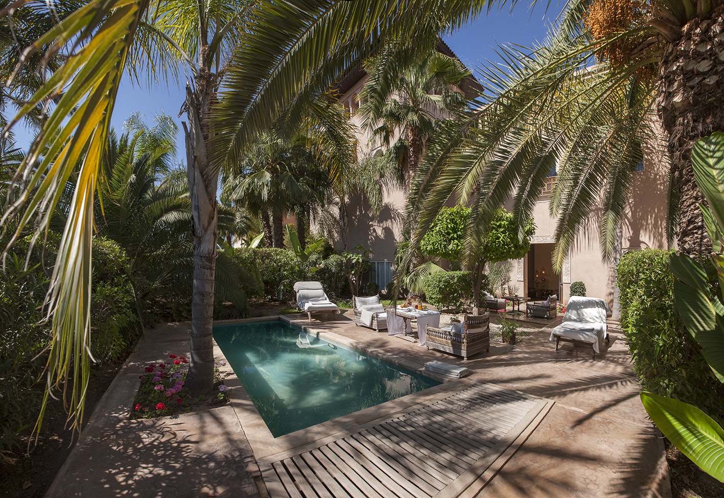 Large Harim Suite with Swimming Pool