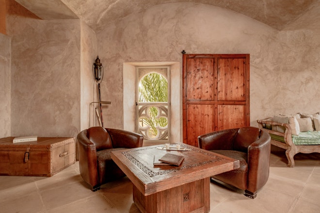 La Tour - Living Area