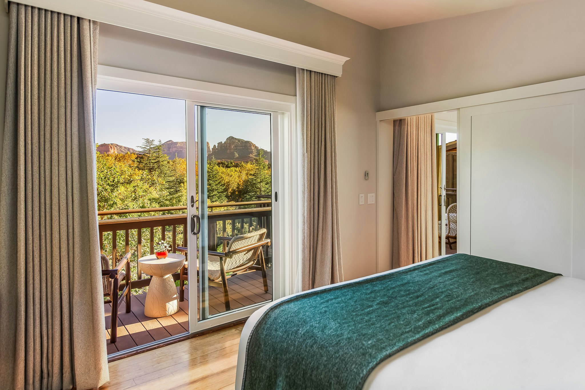 Vista Suite Cottage - Bedroom