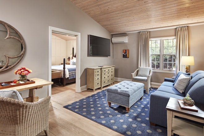 Creekside Suite - Living Area