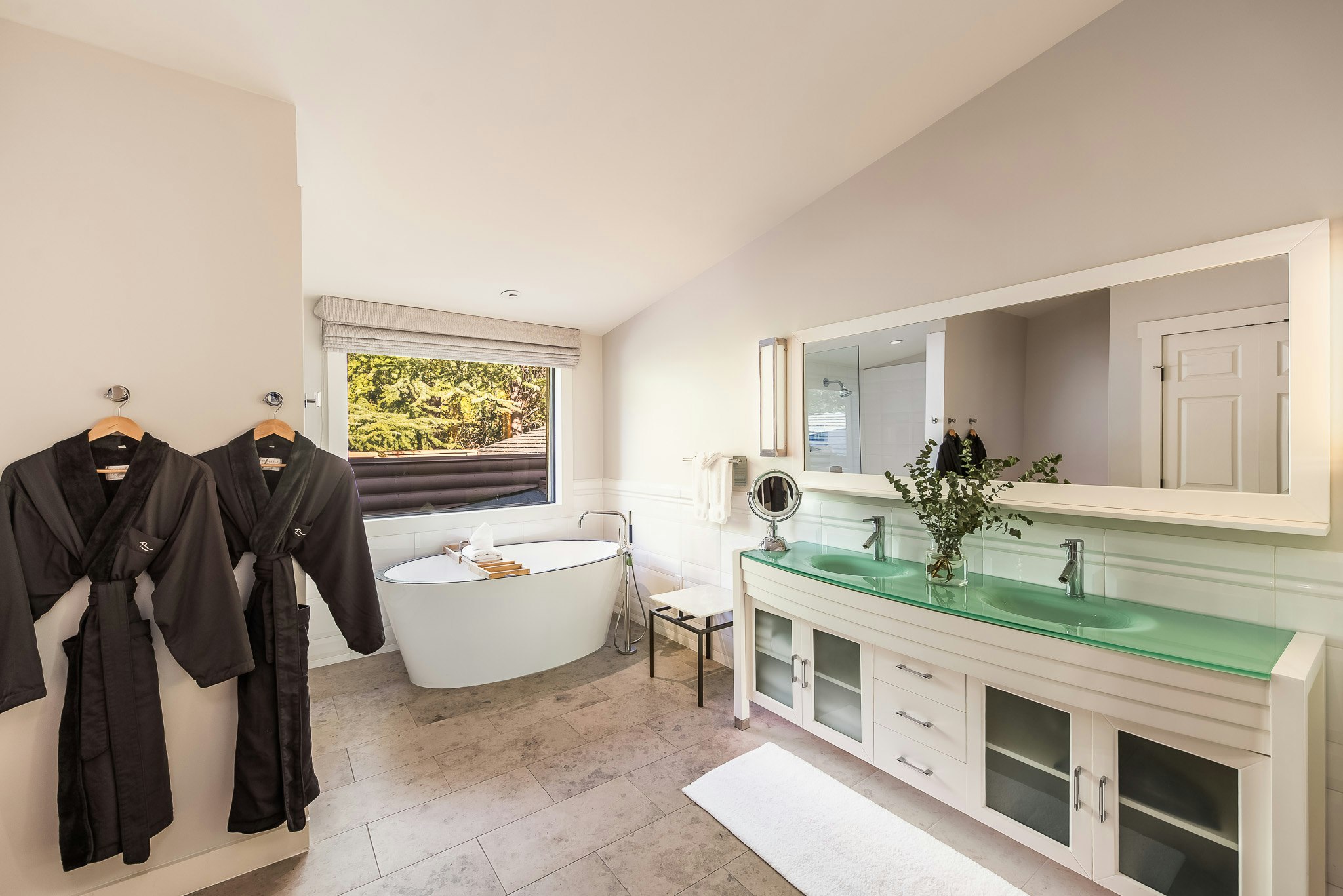 Creekhouse - Bathroom