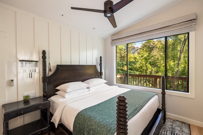 Creekhouse - Bedroom