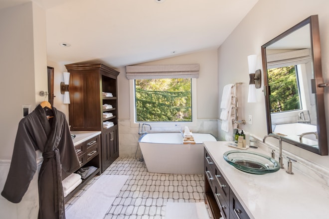 Creekhouse Suite - Bathroom