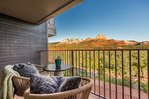 Cliffs Suite ADA - Balcony