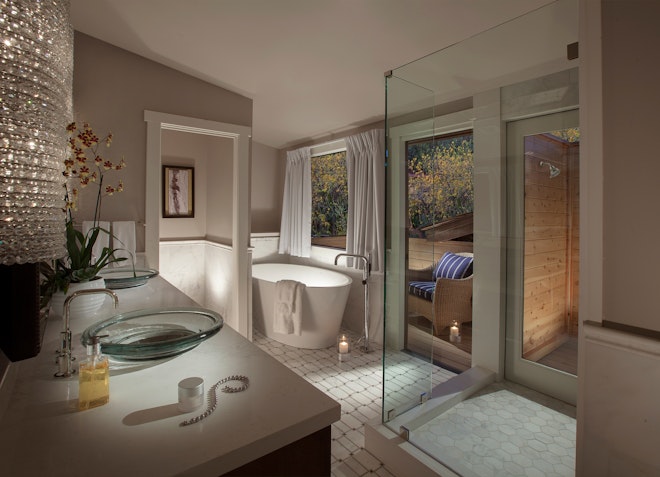 Creekhouse - Bathroom