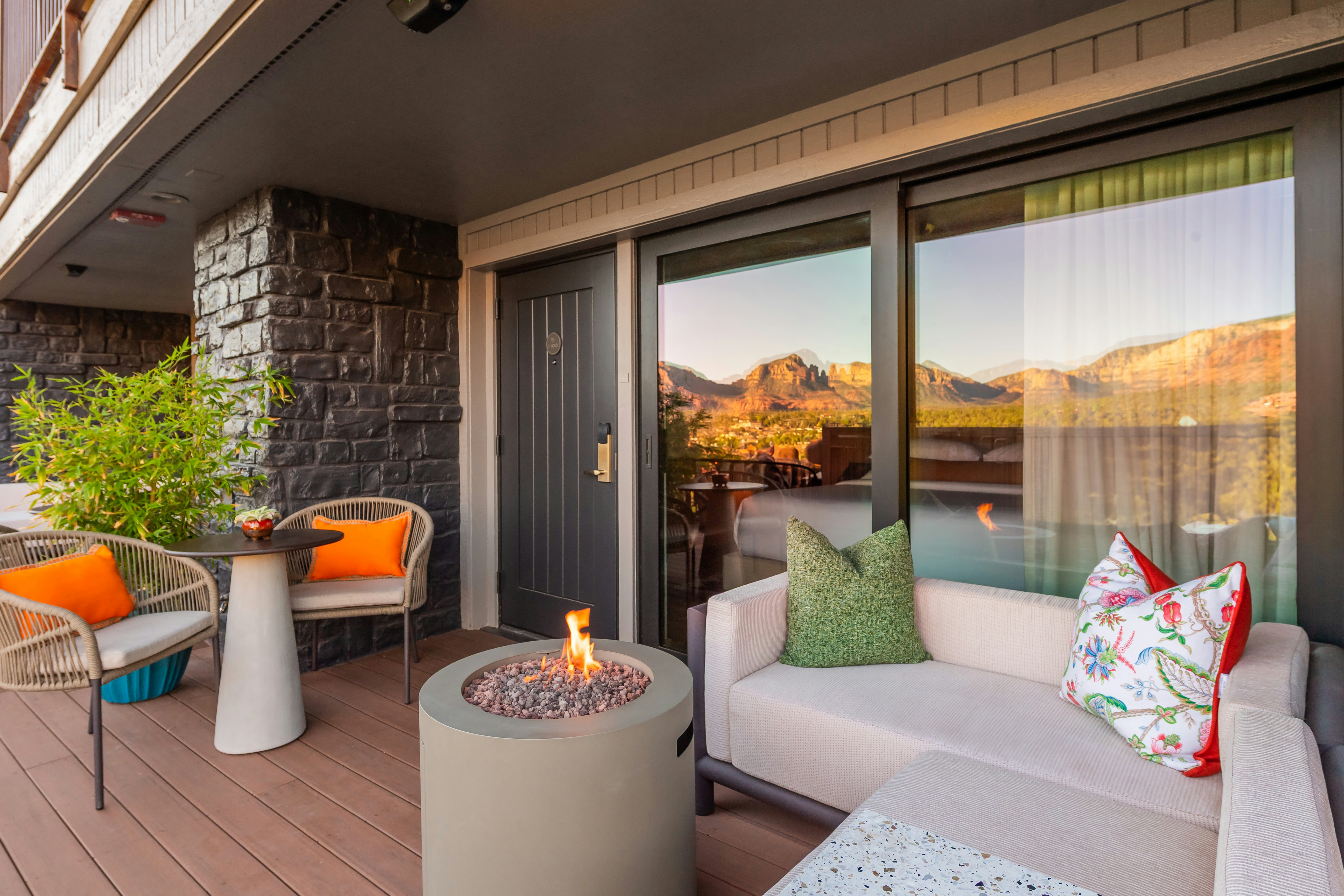 Cliffs King Premiere - Balcony