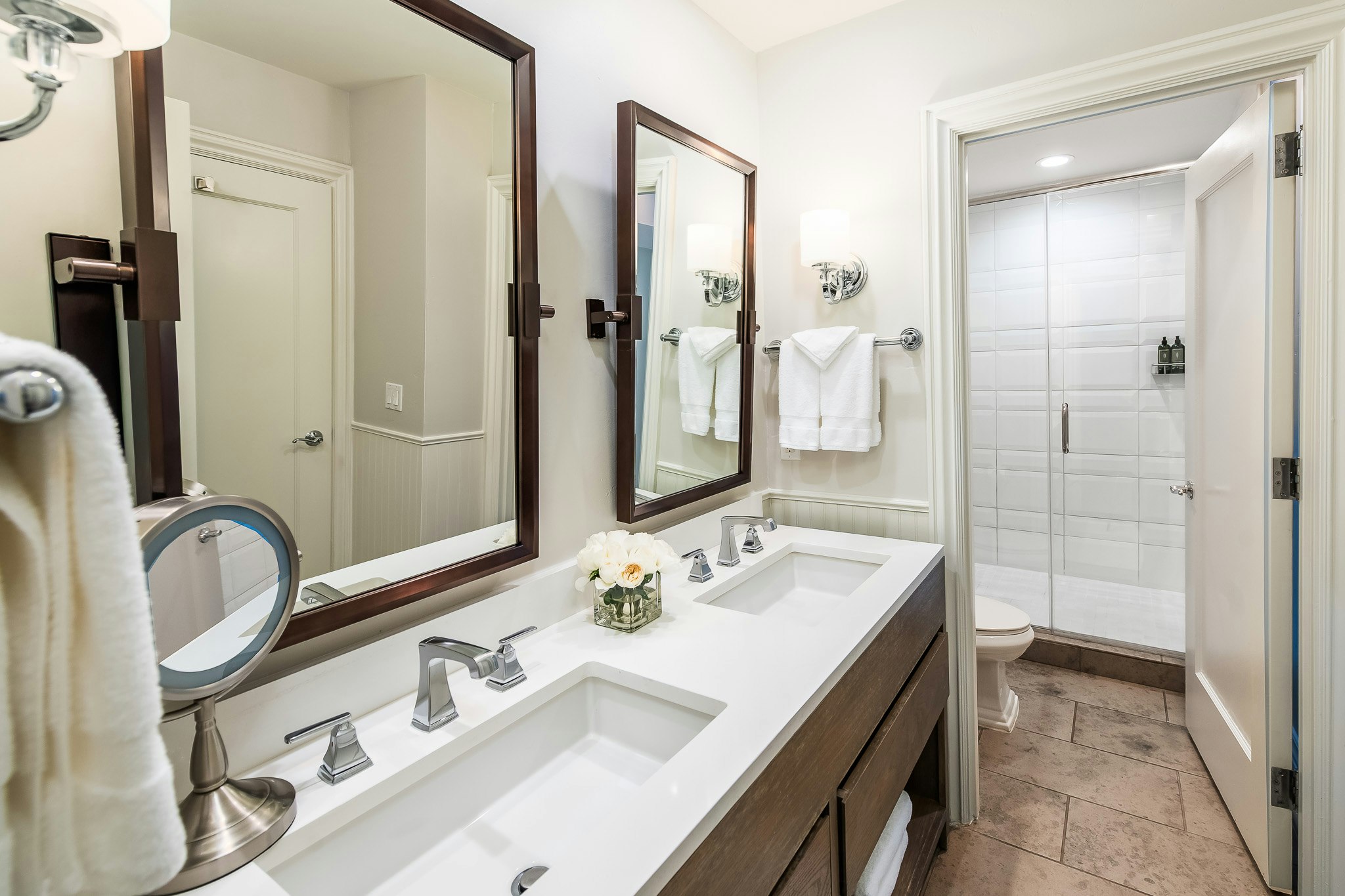 Garden Cottage - Bathroom