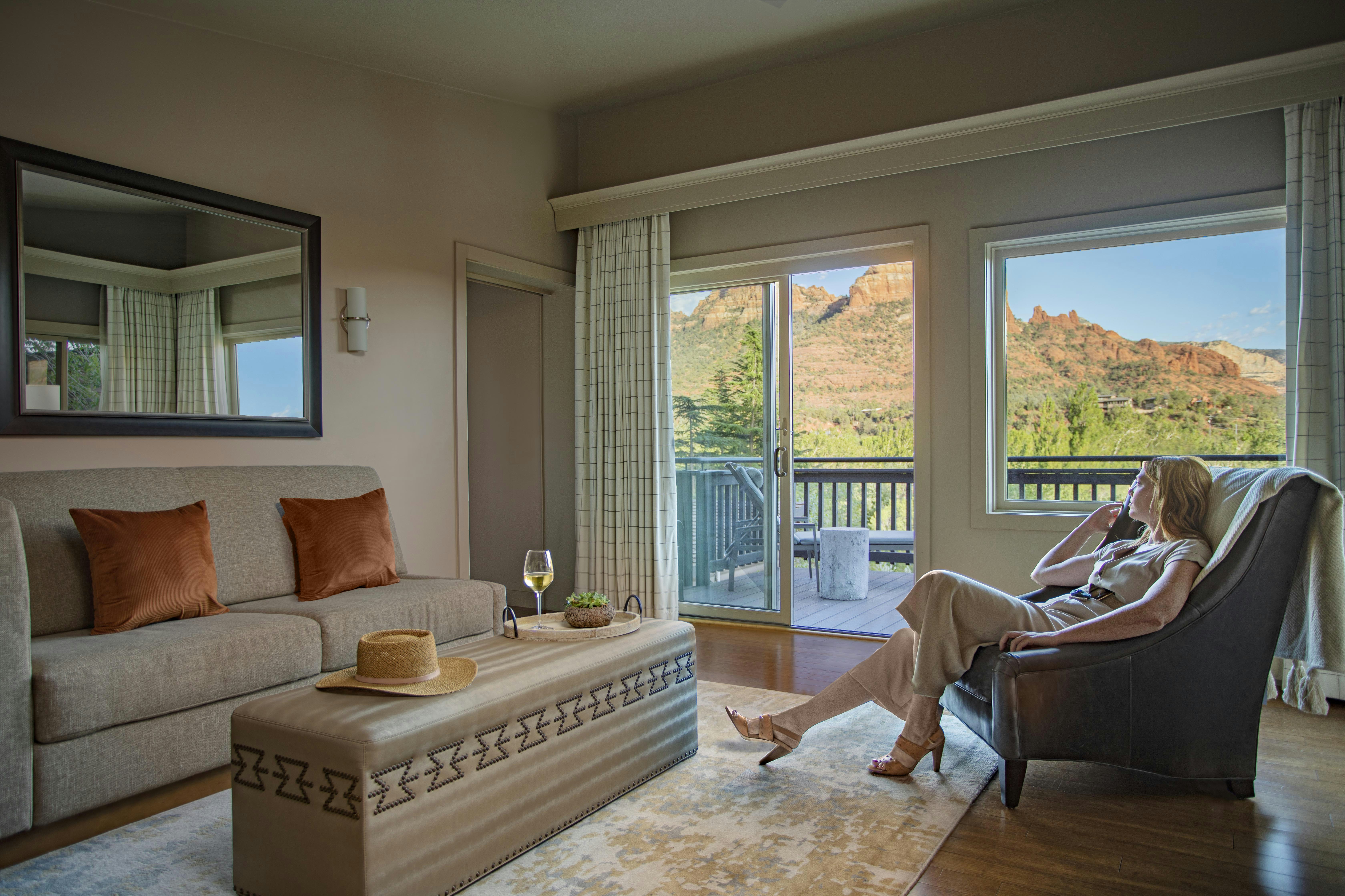 Vista Suite Cottage - Living Area