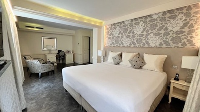 Standard House Room