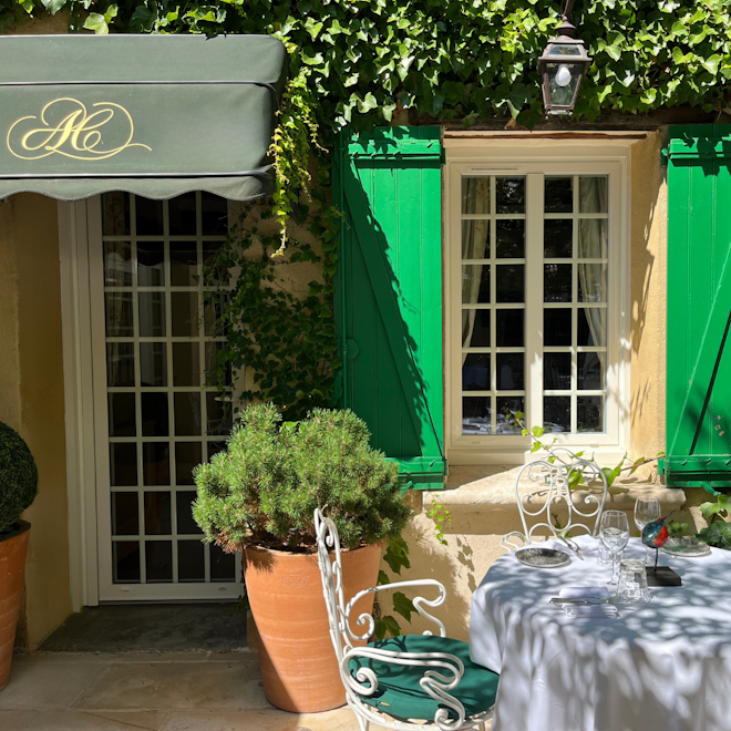 Restaurant Terrace